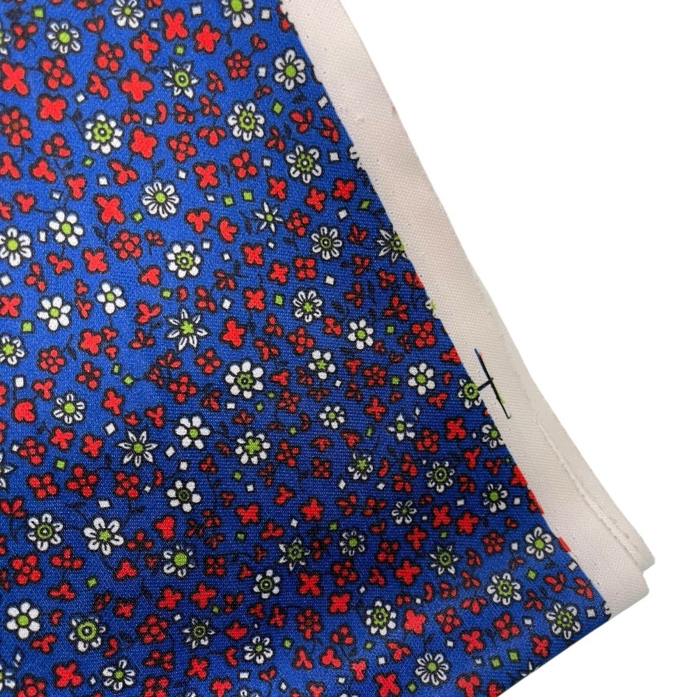 64x108" Blue Ditsy Floral Fabric 2 Way Stretch Retro Cottagecore Sewing Craft - Picture 5 of 5